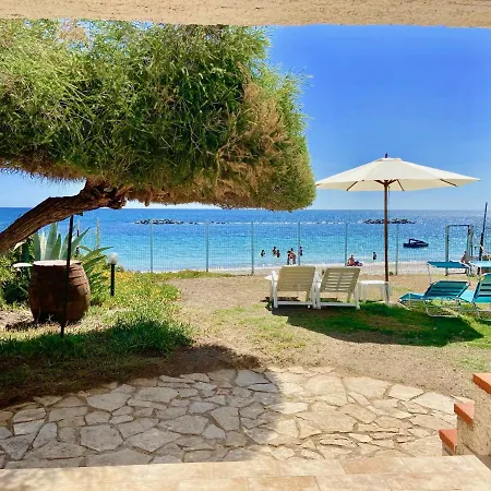 Paradise Beachfront Villa, Porto Columbu, Sardinia * Porto Columbu - Perd'E Sali