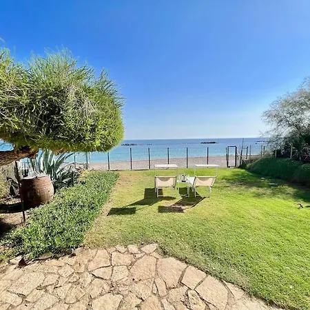 Paradise Beachfront Villa, Porto Columbu, Sardinia * Porto Columbu - Perd'E Sali