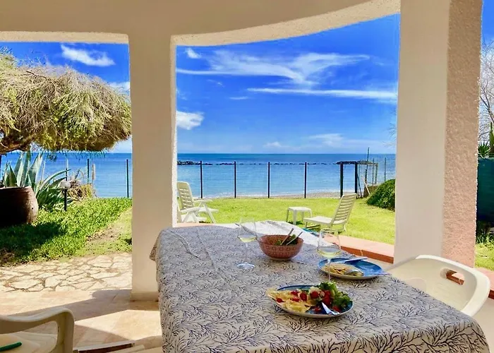 Дом отдыха Paradise Beachfront Villa, Porto Columbu, Sardinia *